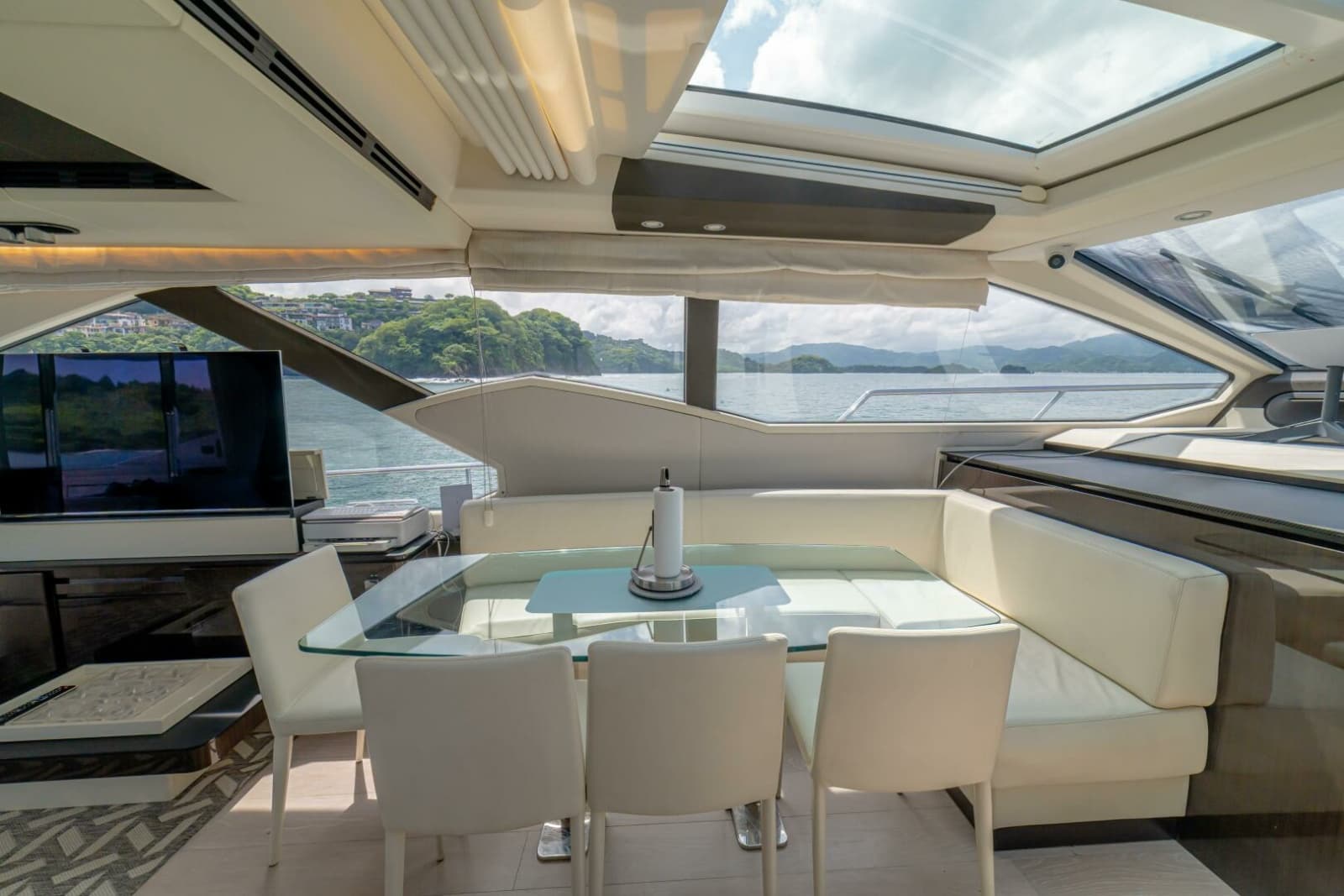 2017 Azimut 77S - Photo 15