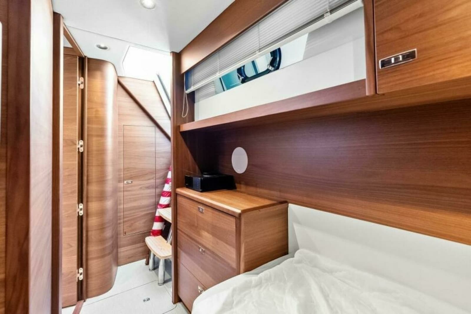 2024 Princess Y72 Motor Yacht - Photo 96