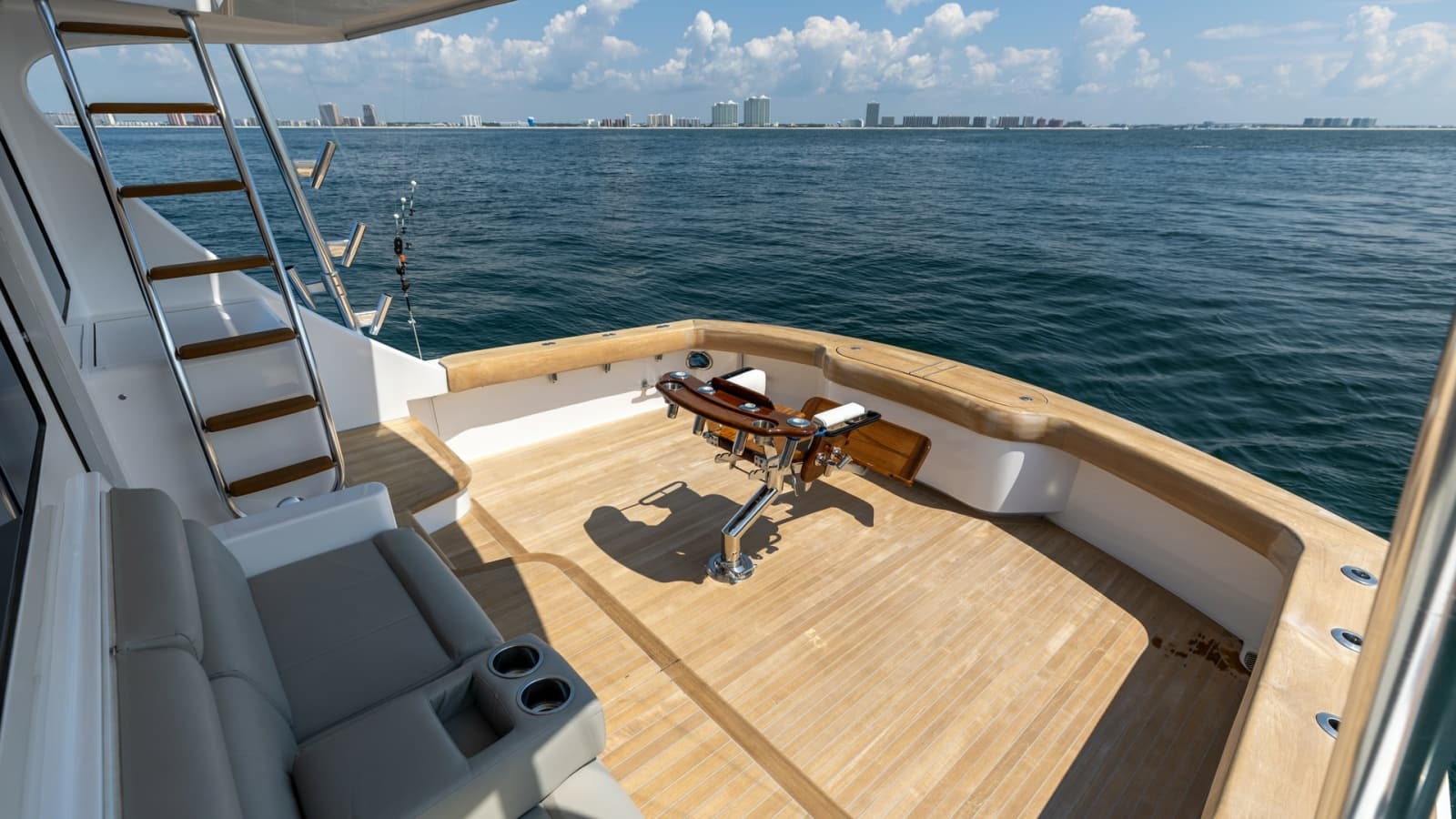2021 Hatteras 65 GT - Photo 56