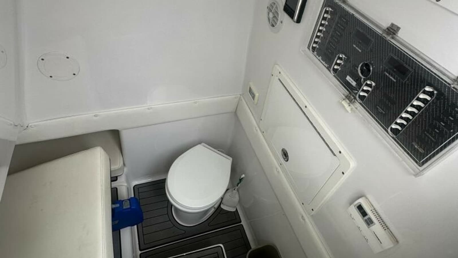 2019 SeaHunter 39 Center Console - Photo 6