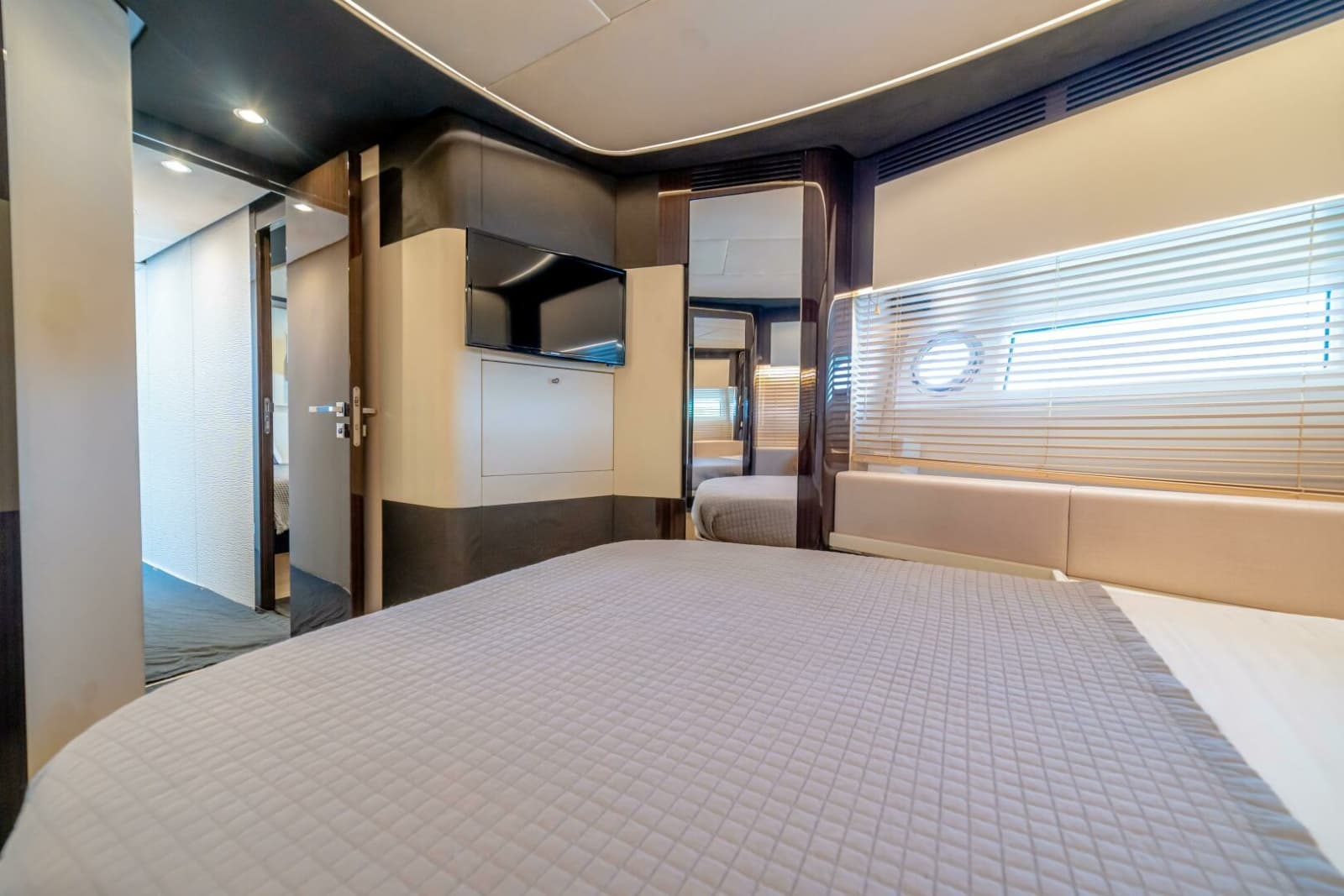 2017 Azimut 77S - Photo 71