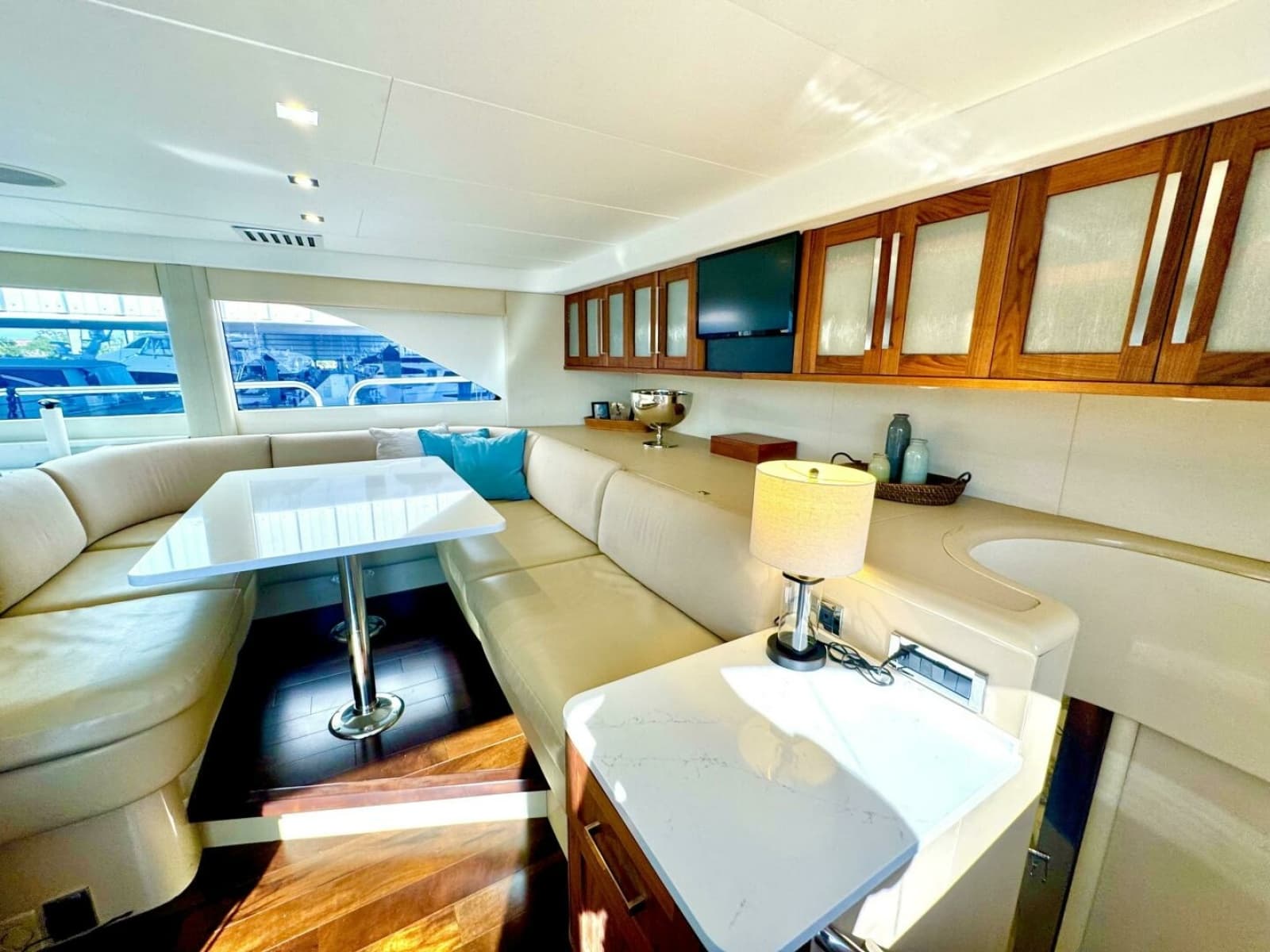 2001 Lazzara Yachts 94 Motor Yacht - Photo 39