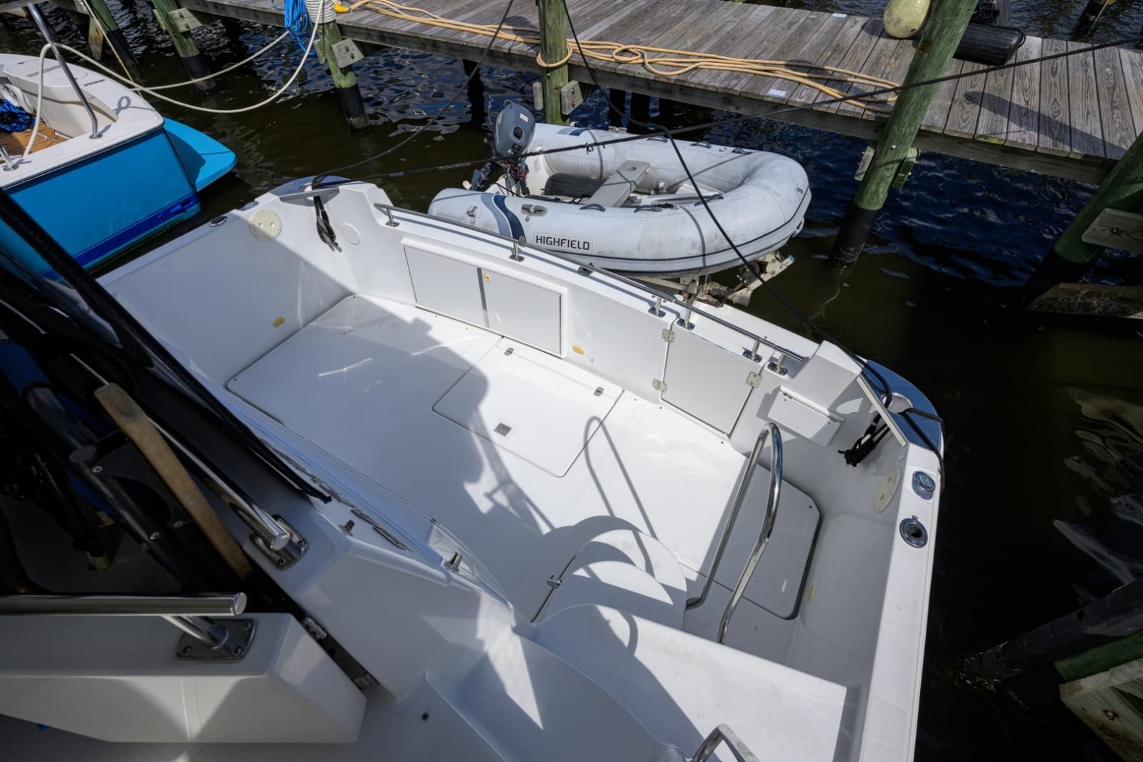 2003 Carver 444 - Photo 18