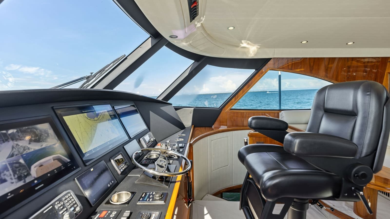 2018 Viking 62 Enclosed Bridge - Photo 73