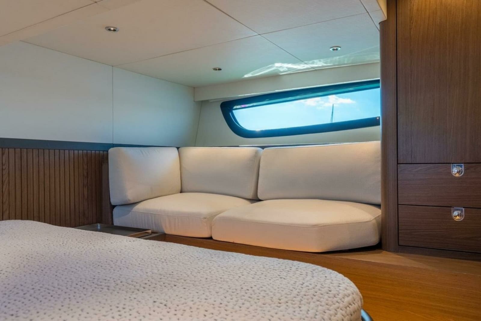 2026 ECLIPSE 505 Shadow - Photo 29