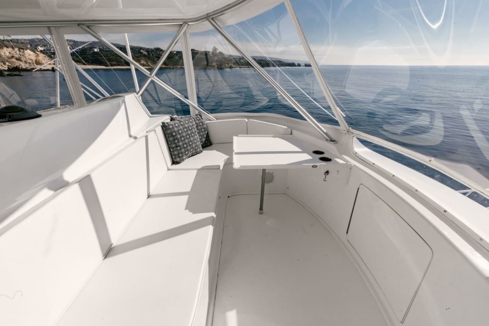 2003 Viking 56 Convertible - Photo 17