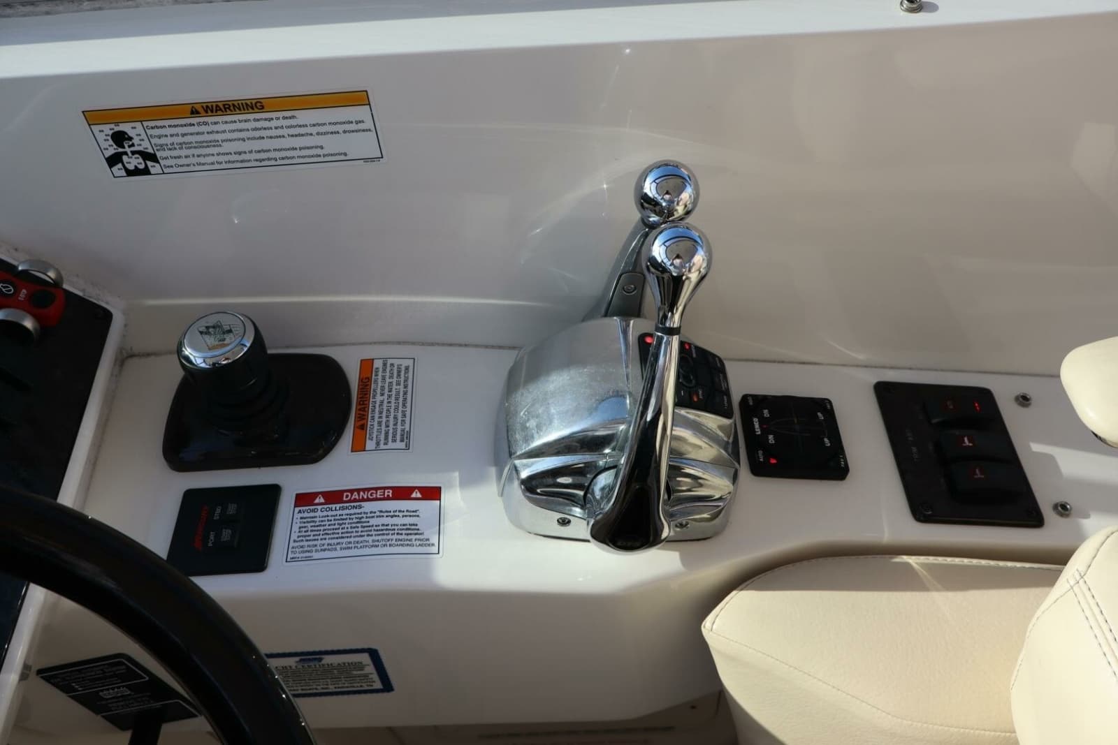 2015 Sea Ray 410 Sundancer - Photo 61