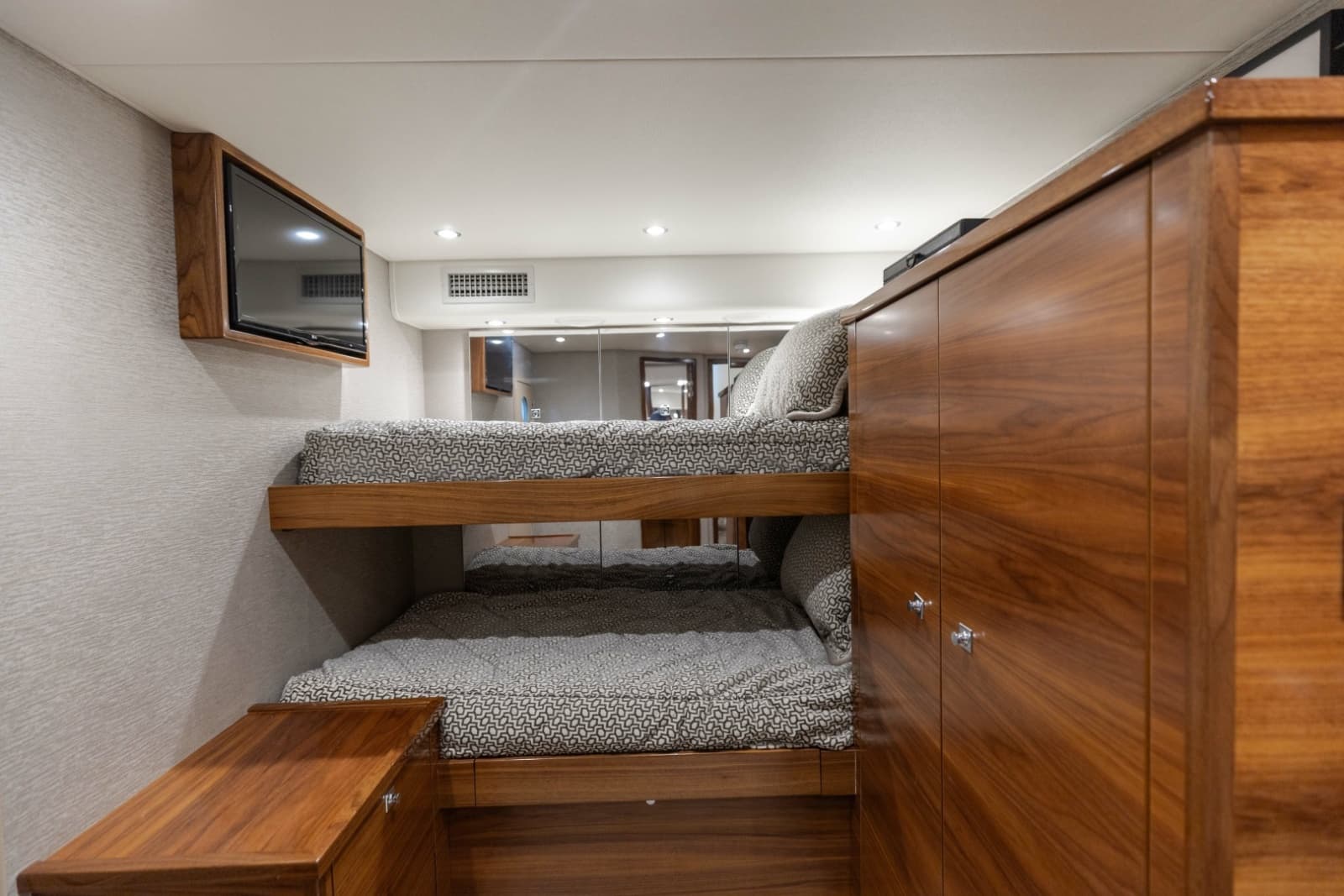 2023 Viking 72 Convertible - Photo 59