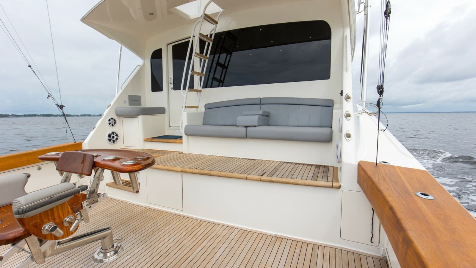 2007 Viking 74 Enclosed Bridge - Photo 40