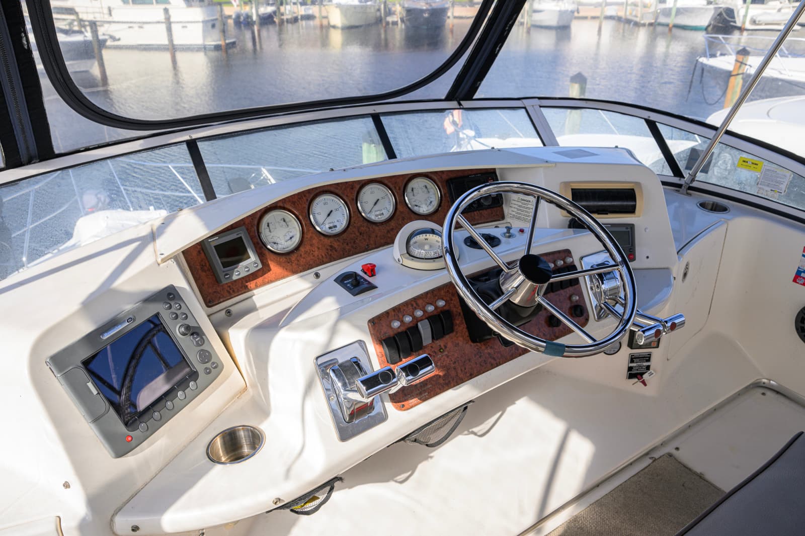 2005 Silverton 39 Motor Yacht - Photo 11
