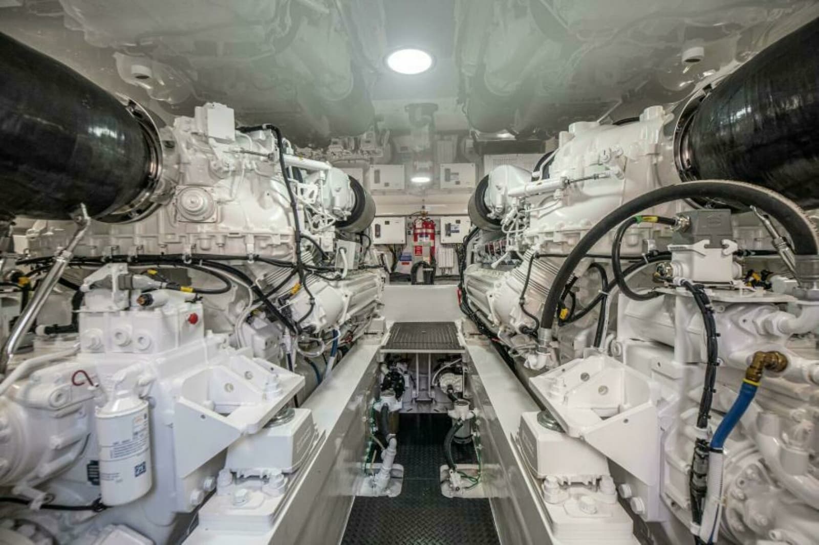 2023 Viking 64 Convertible - Photo 57