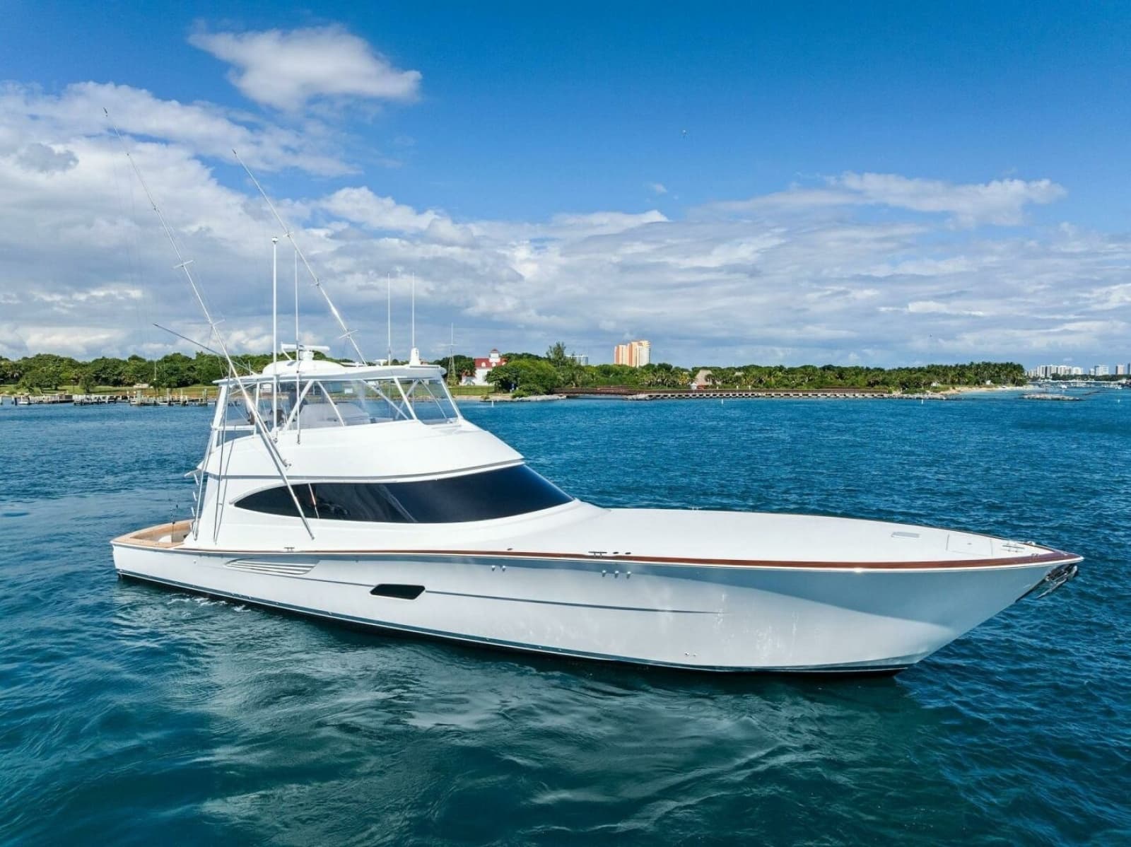 2026 Viking 82 Convertible - Photo 351
