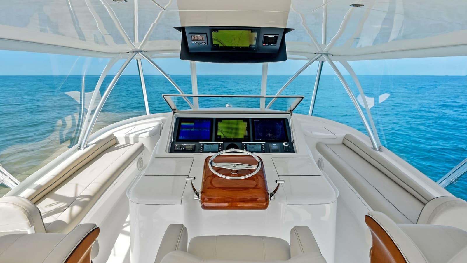 2018 Viking 62 Convertible - Photo 48