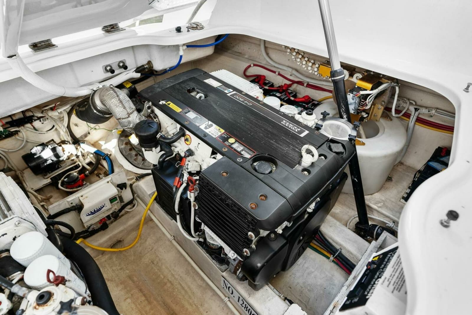 2008 Tiara Yachts 3500 Sovran - Photo 34