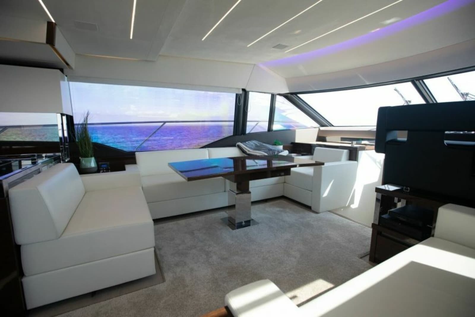 2020 Prestige 630 Flybridge - Photo 16