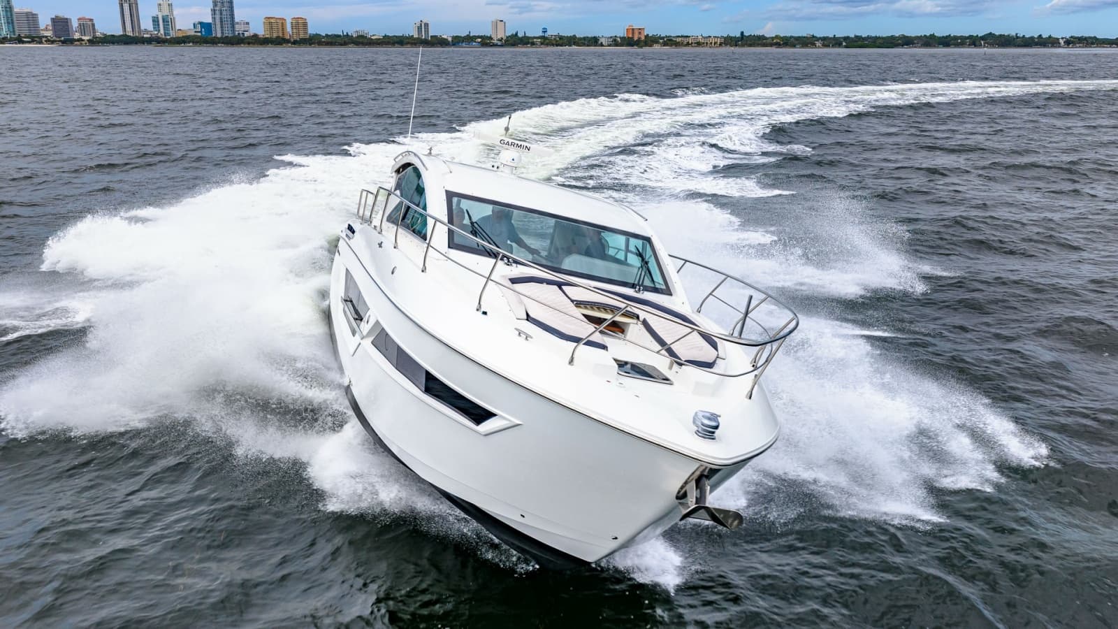 2019 Cruisers Yachts Cantius 46 - Photo 86