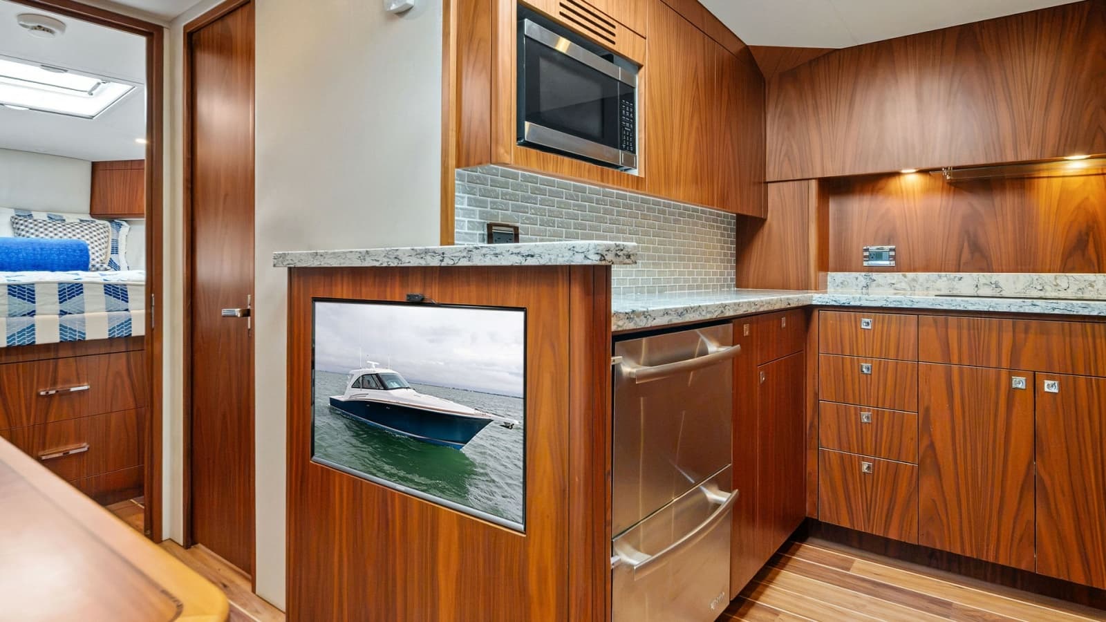 2017 Hatteras GT 45X - Photo 16