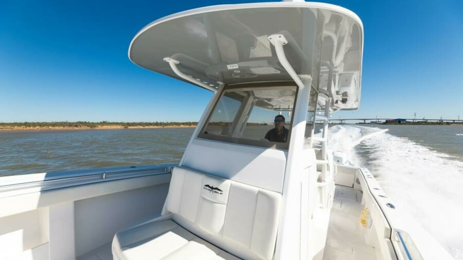 2019 Invincible 39 Open - Photo 24