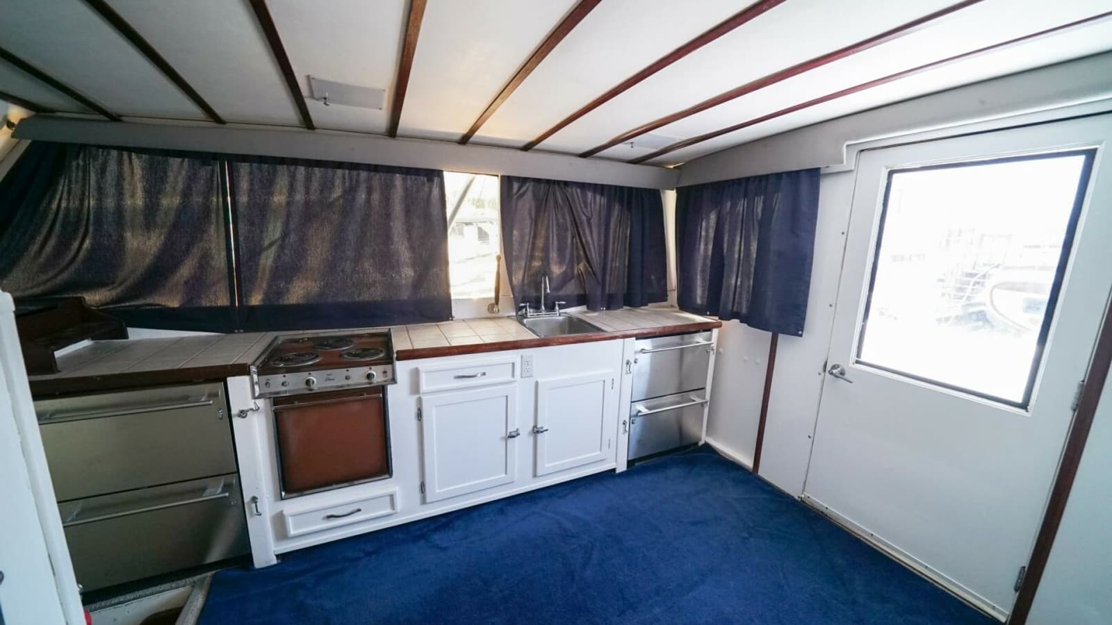 1979 Trojan 45 Convertible - Photo 13