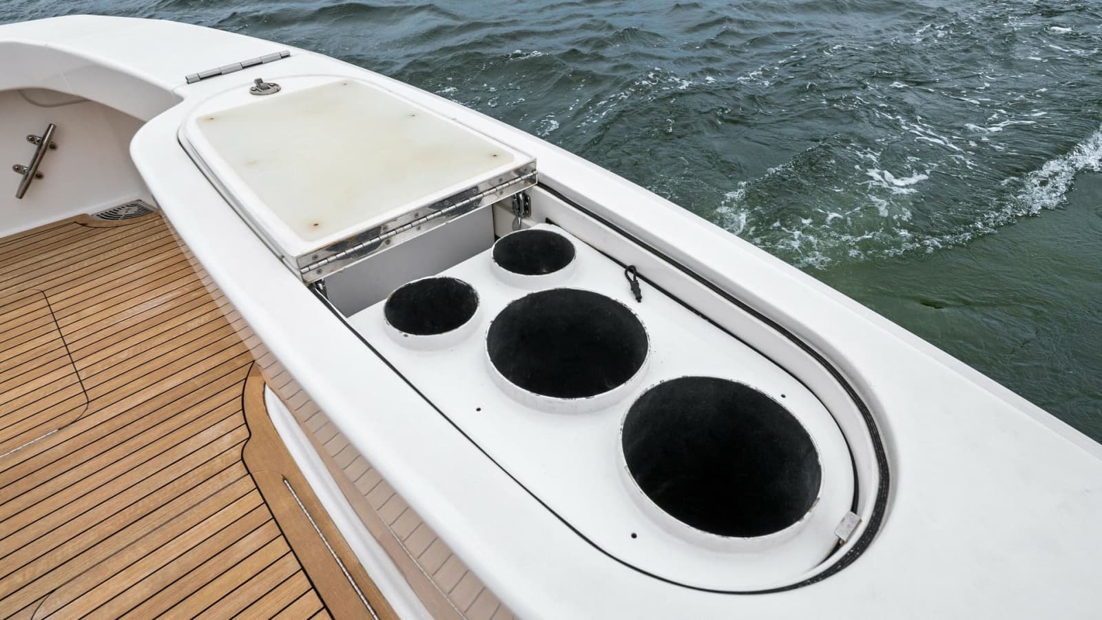 2013 Viking 55 Convertible - Photo 35