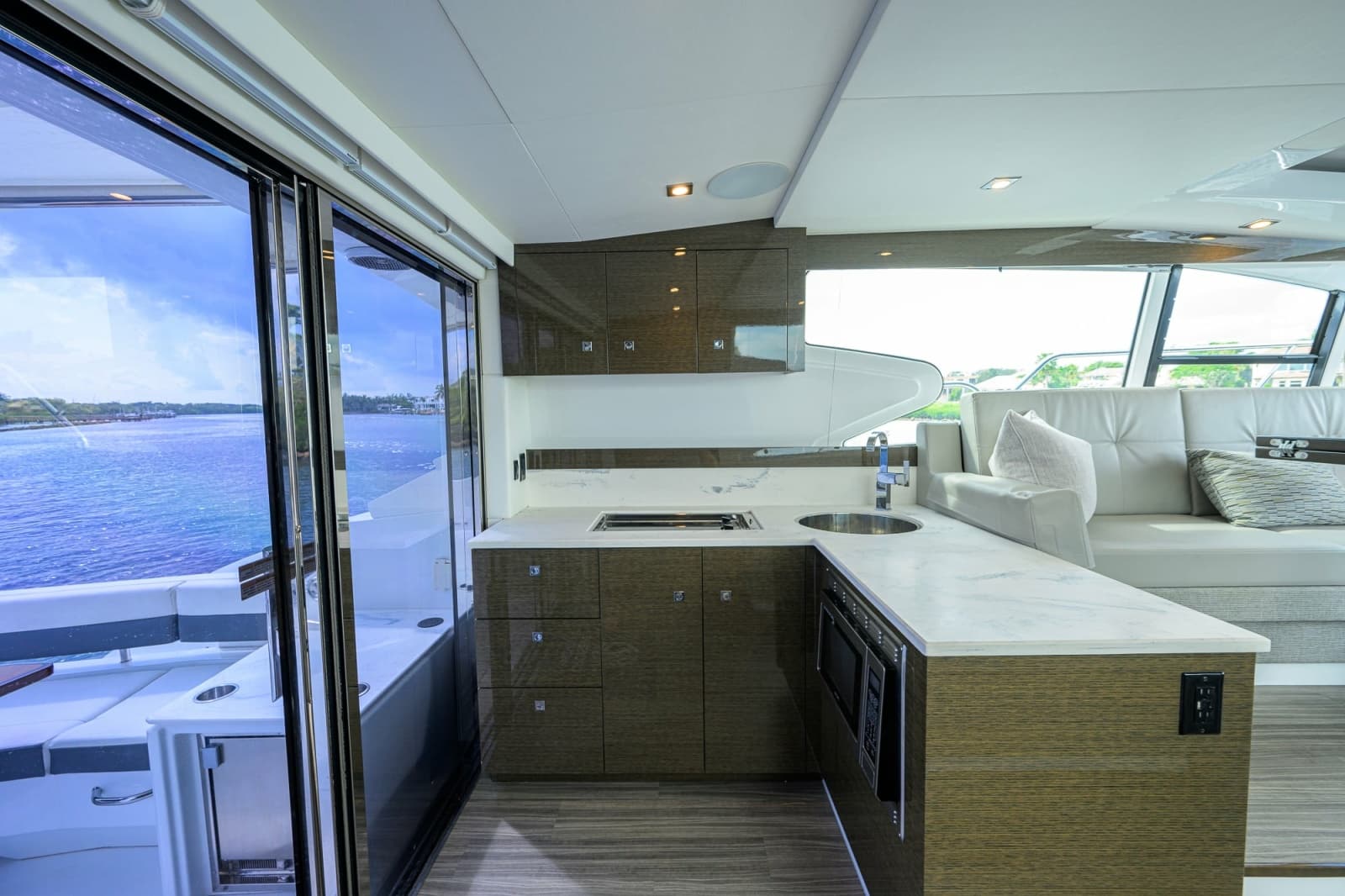 2020 Cruisers 46 Cantius - Photo 6