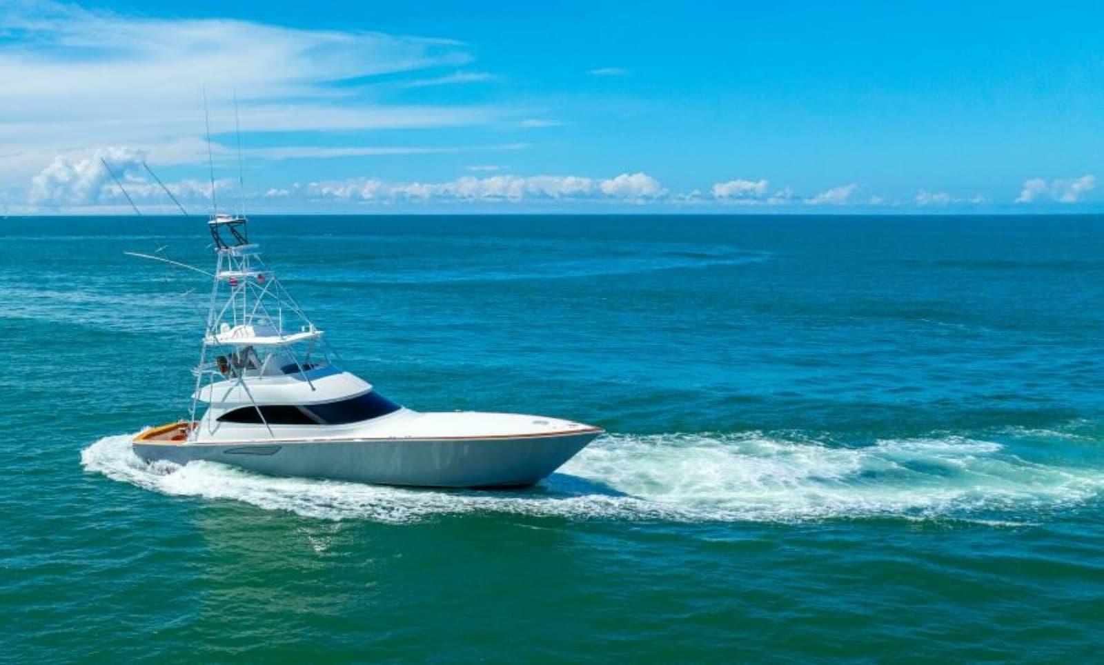 2017 Viking 62 Convertible - Photo 62