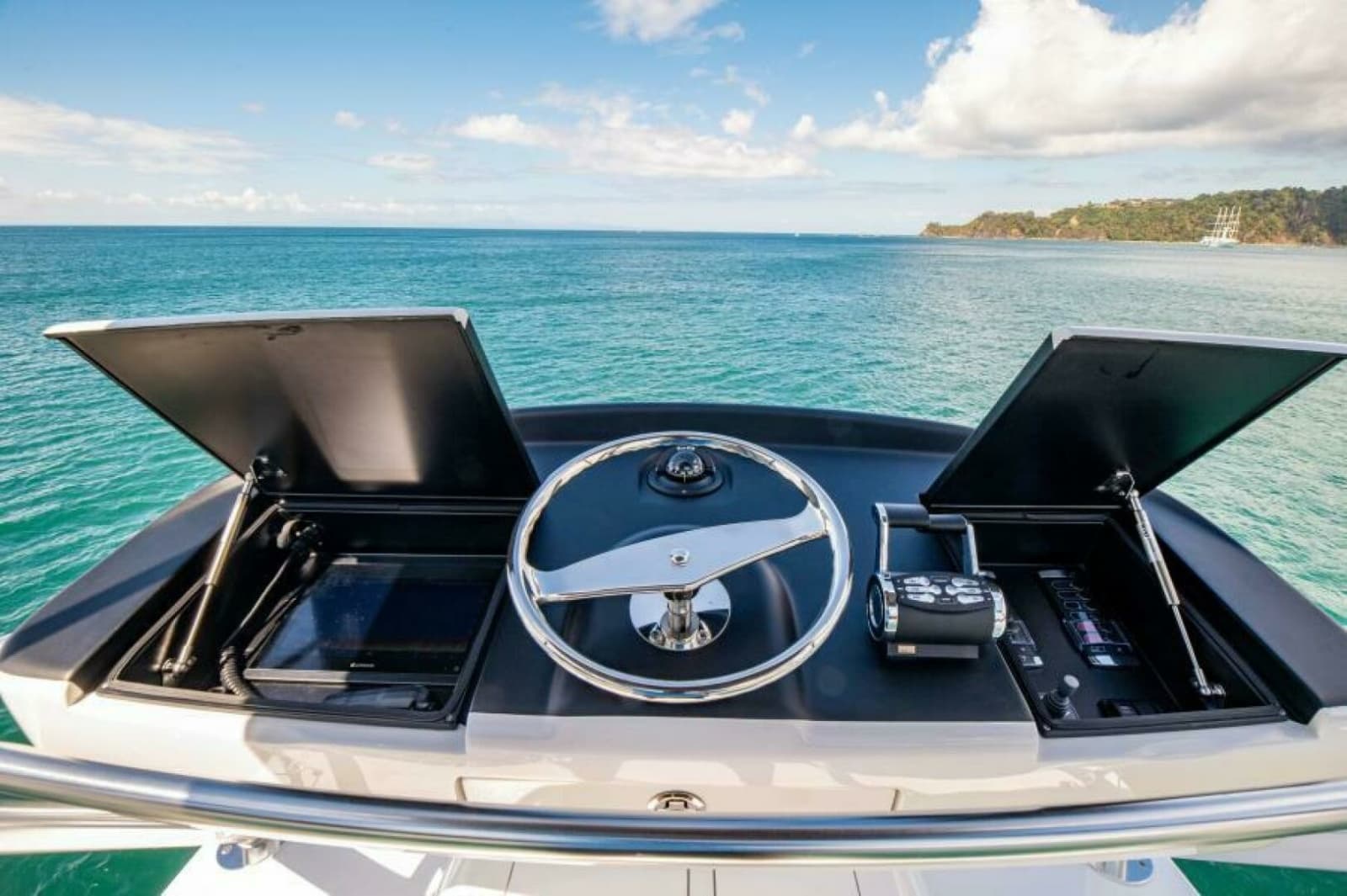 2023 Viking 64 Convertible - Photo 47