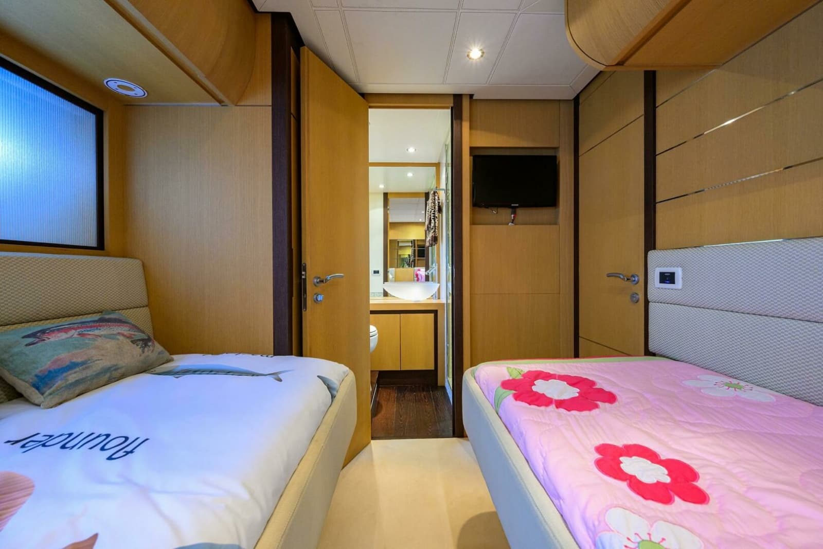 2009 Pershing 90 Express - Photo 33