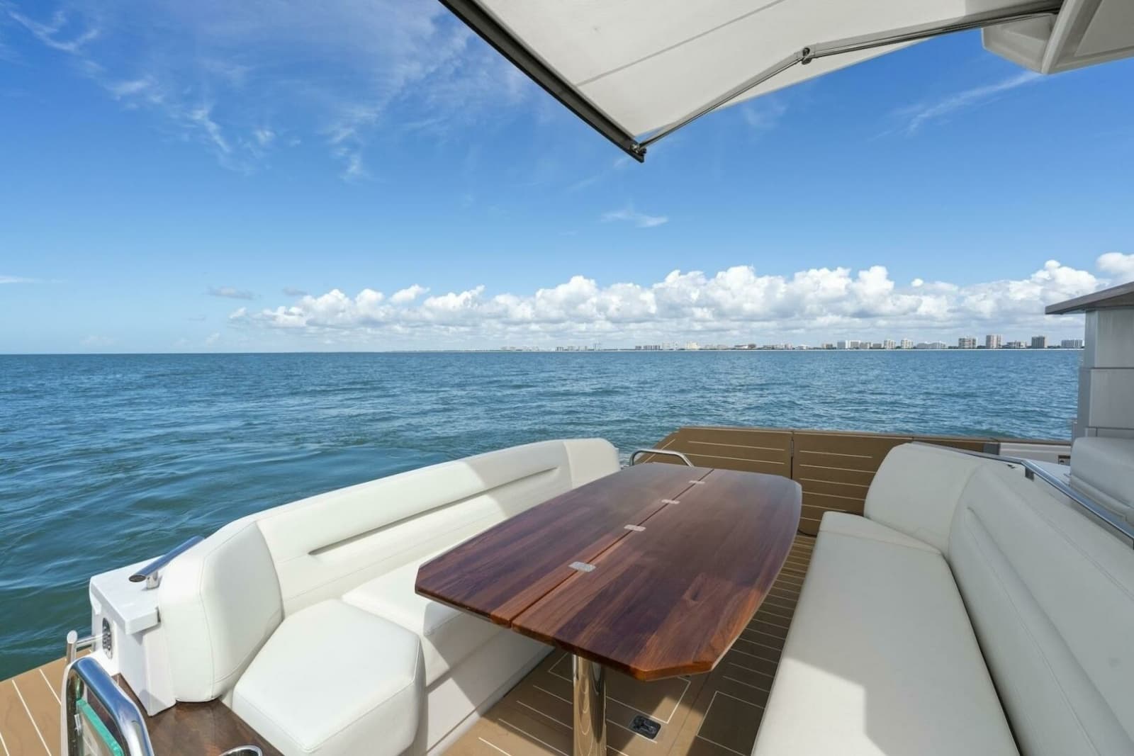 2023 Tiara Yachts EX 60 - Photo 55