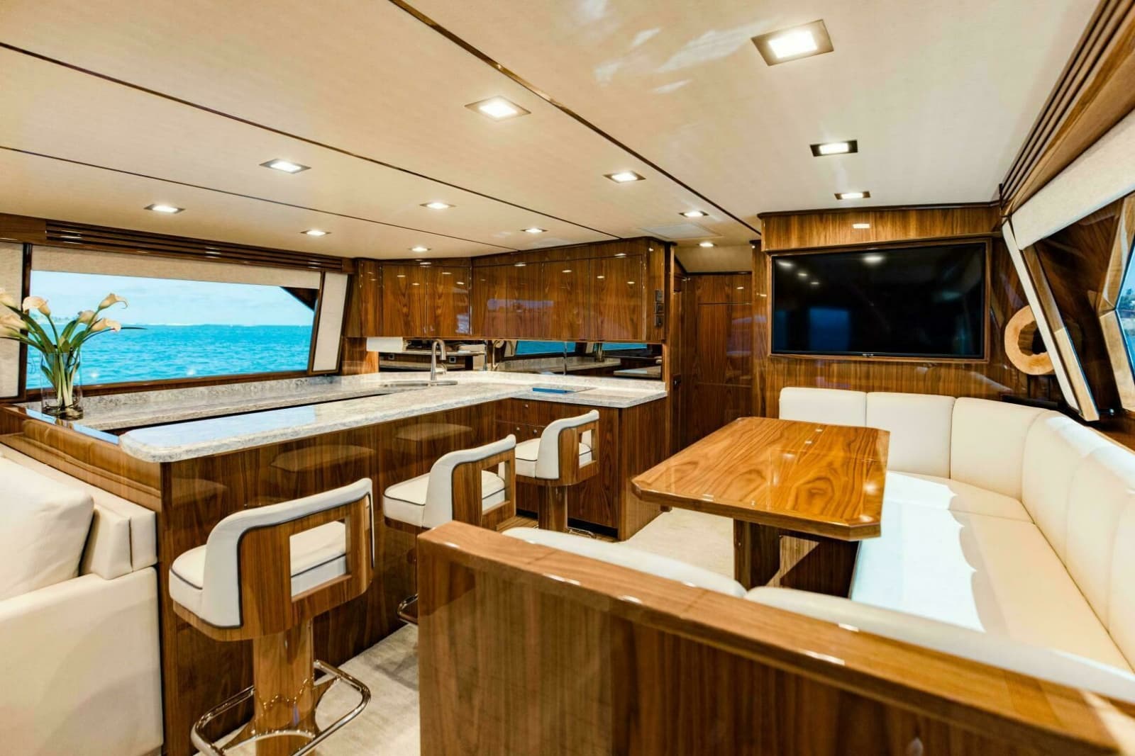 2020 Viking 72 Enclosed Bridge - Photo 8
