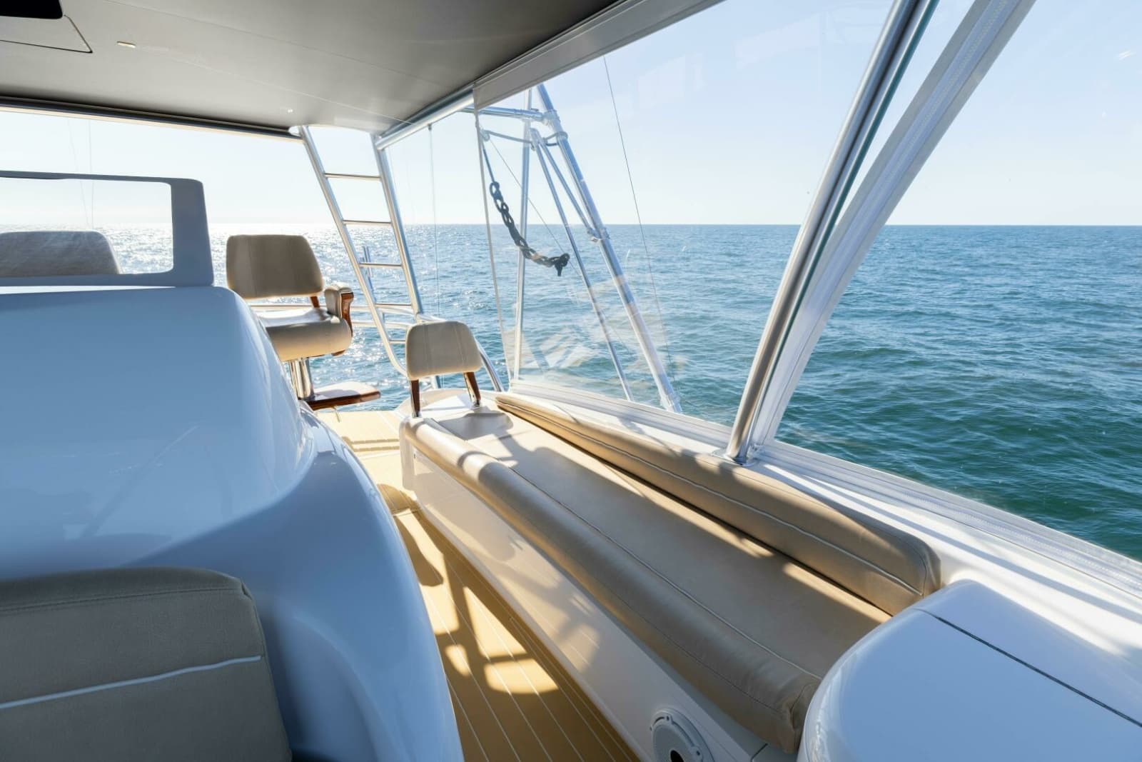 2020 Viking 62 Convertible - Photo 41