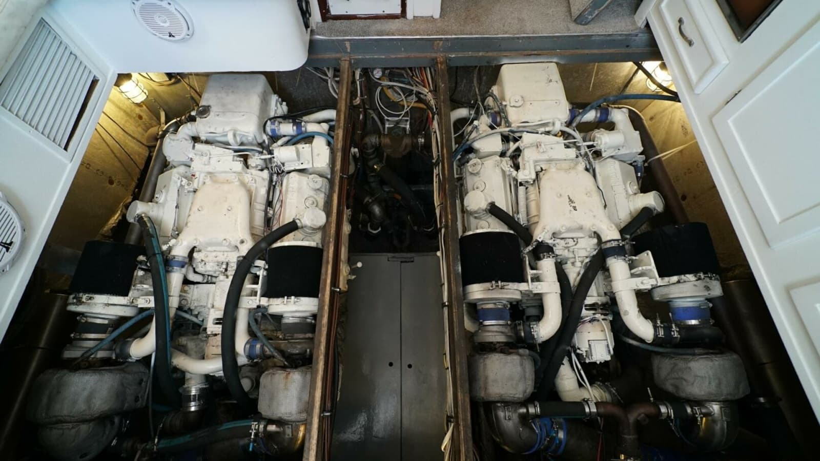 1979 Trojan 45 Convertible - Photo 39