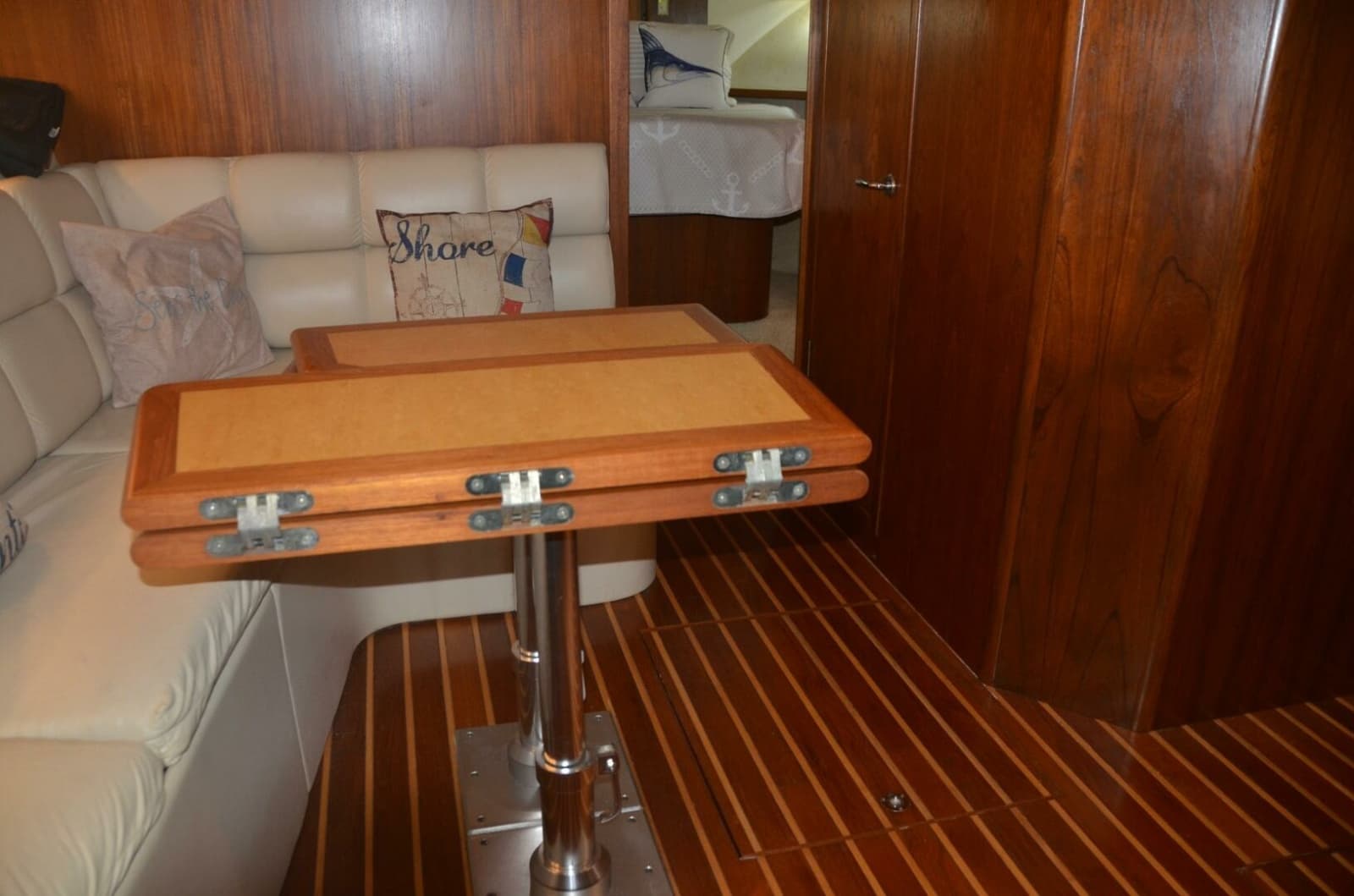 2001 Tiara Yachts 4100 Open - Photo 6