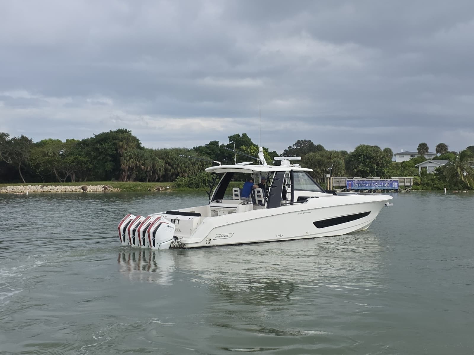 2021 Boston Whaler 420 Outrage - Photo 13