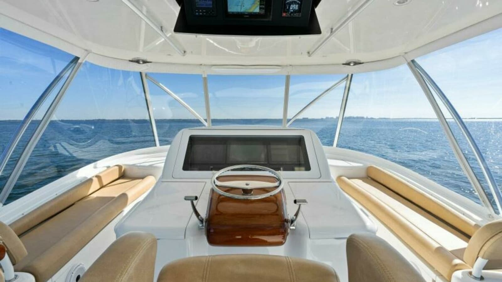 2013 Viking 55 Convertible - Photo 48