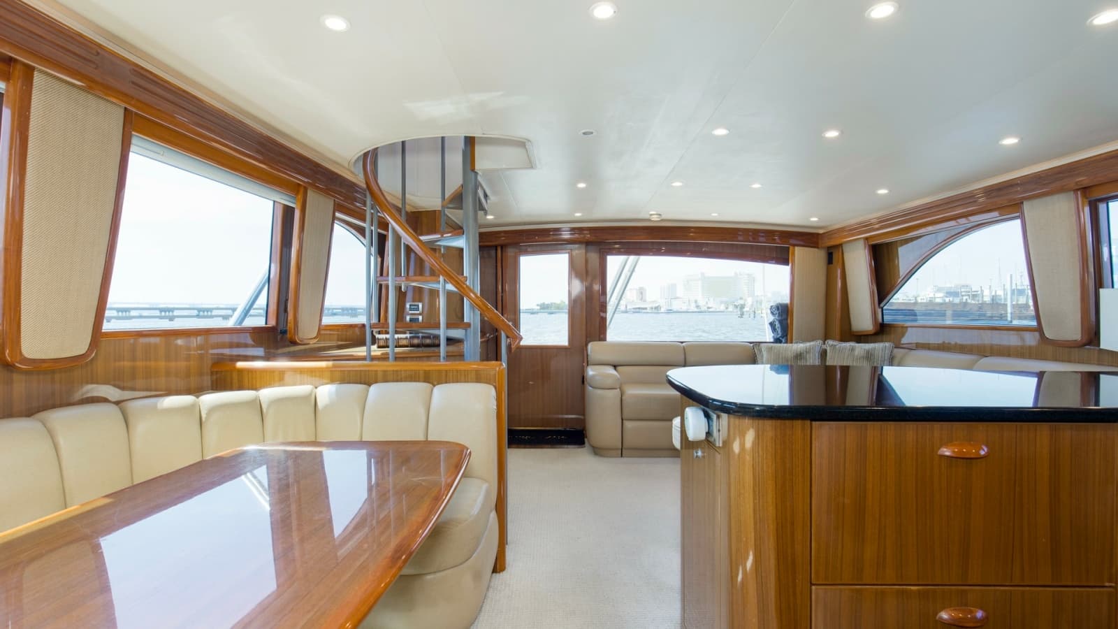 2007 Viking 64 Enclosed Bridge - Photo 2