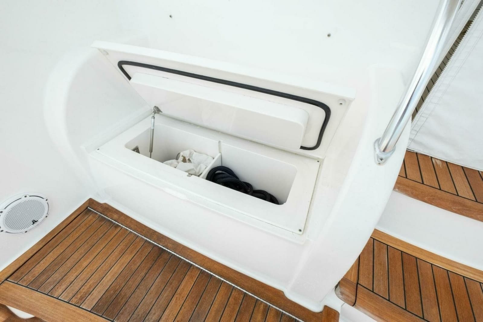 2015 Viking 52 OPEN - Photo 19