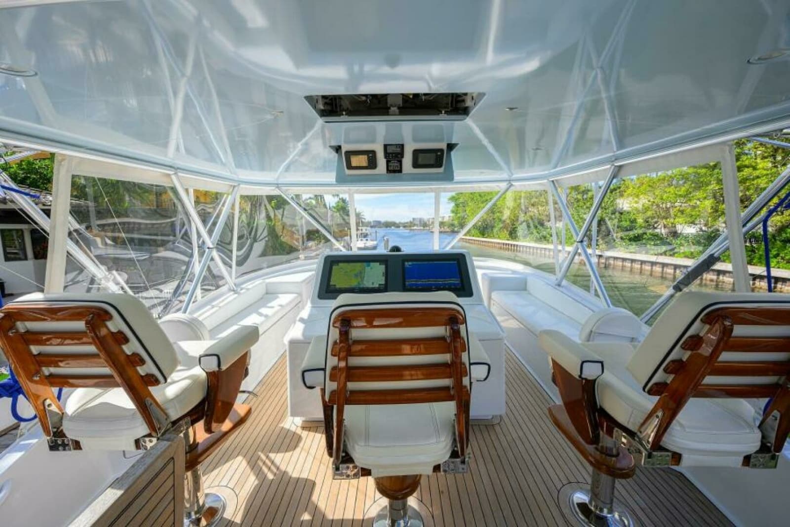 2008 Viking 60 Convertible - Photo 3