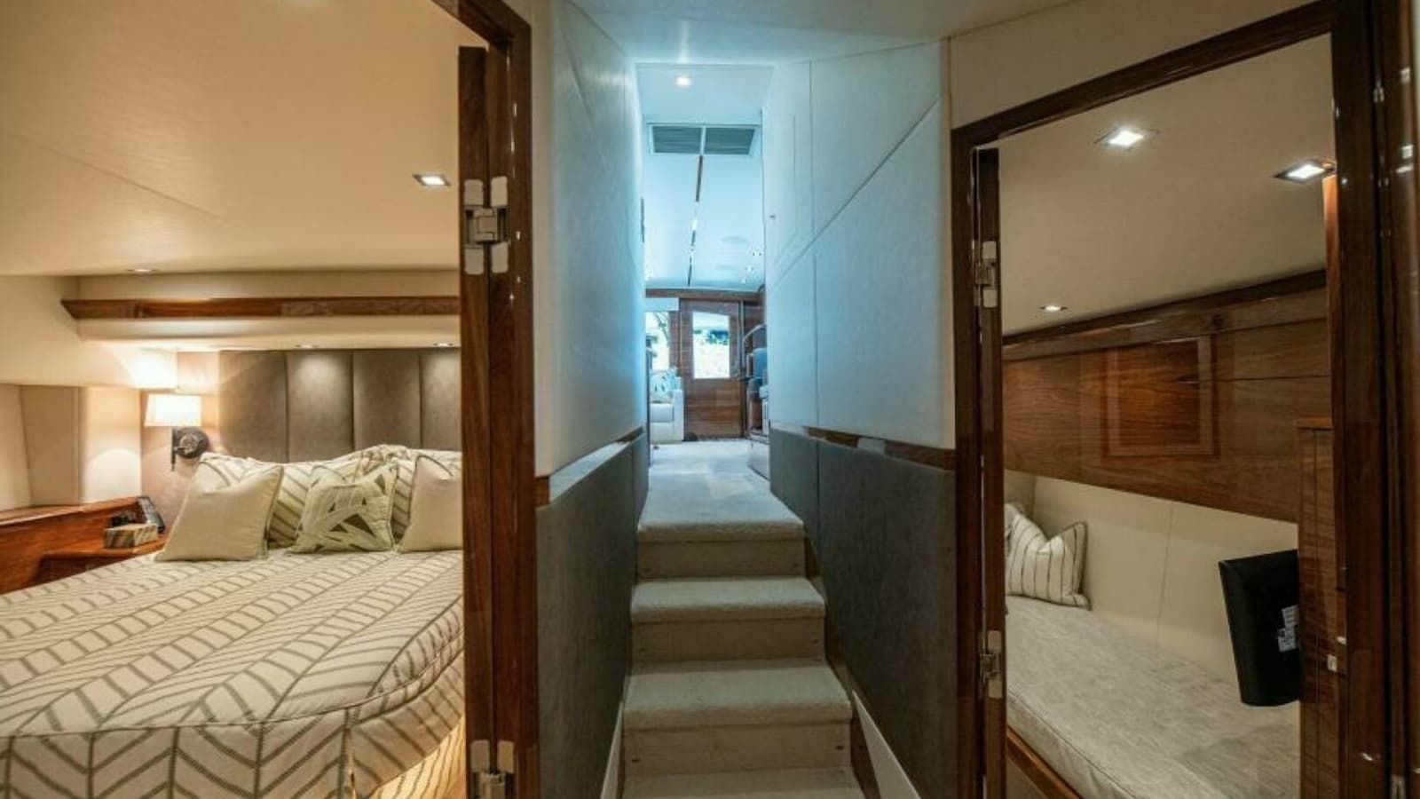 2023 Viking 64 Convertible - Photo 21