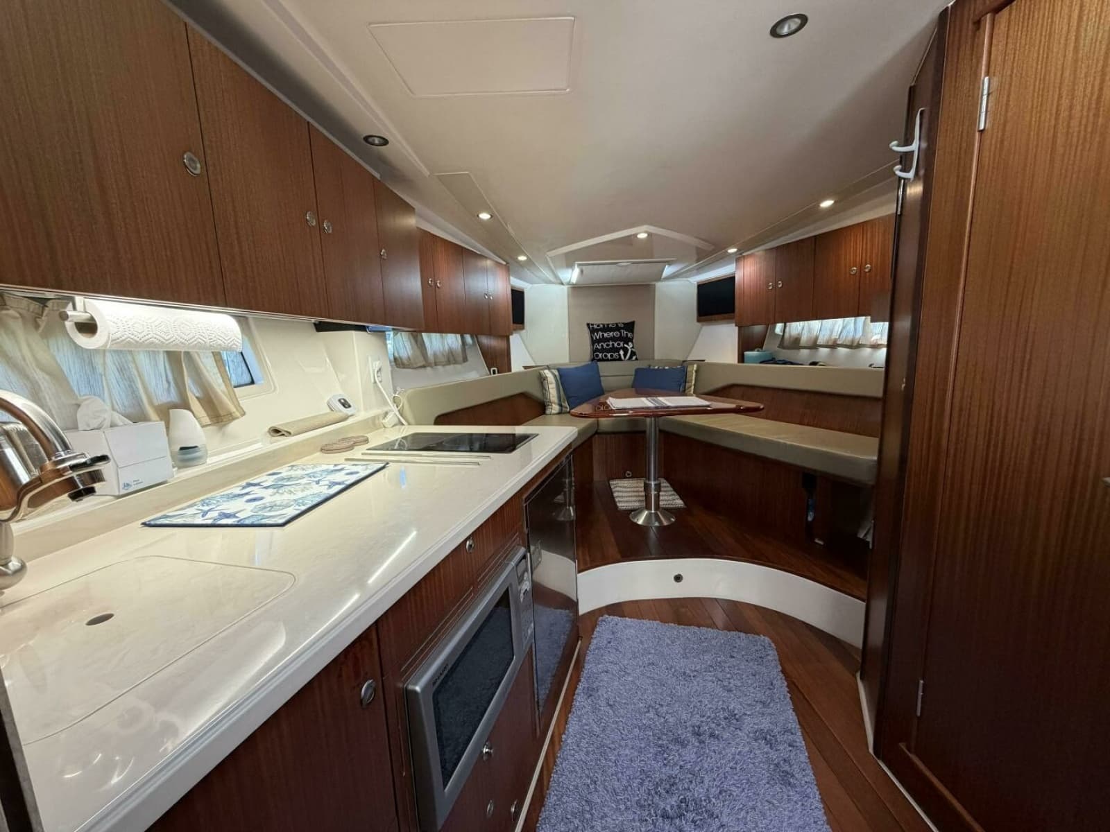 2014 Pursuit SC 365i - Photo 5