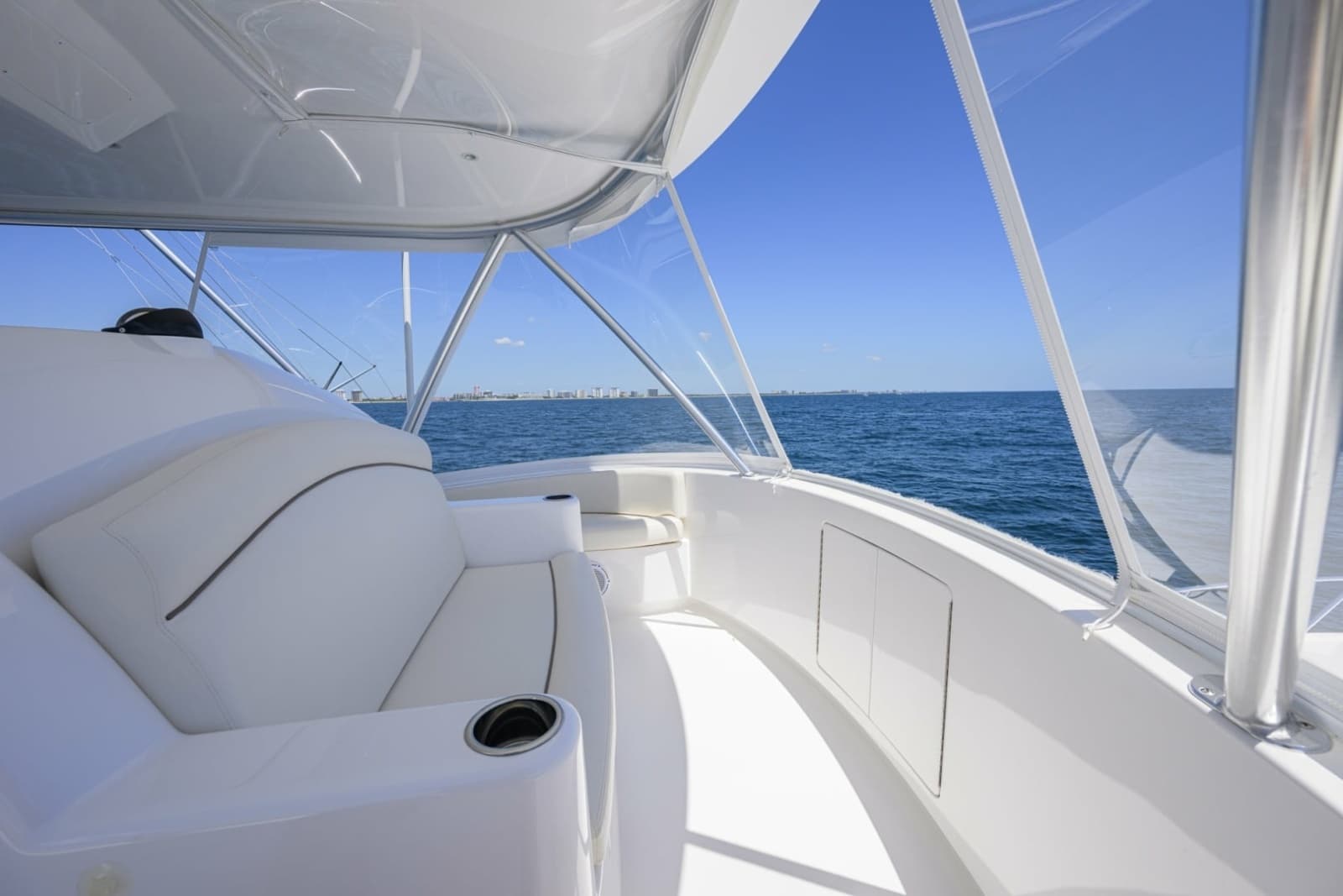 2024 Viking 54 Convertible - Photo 37