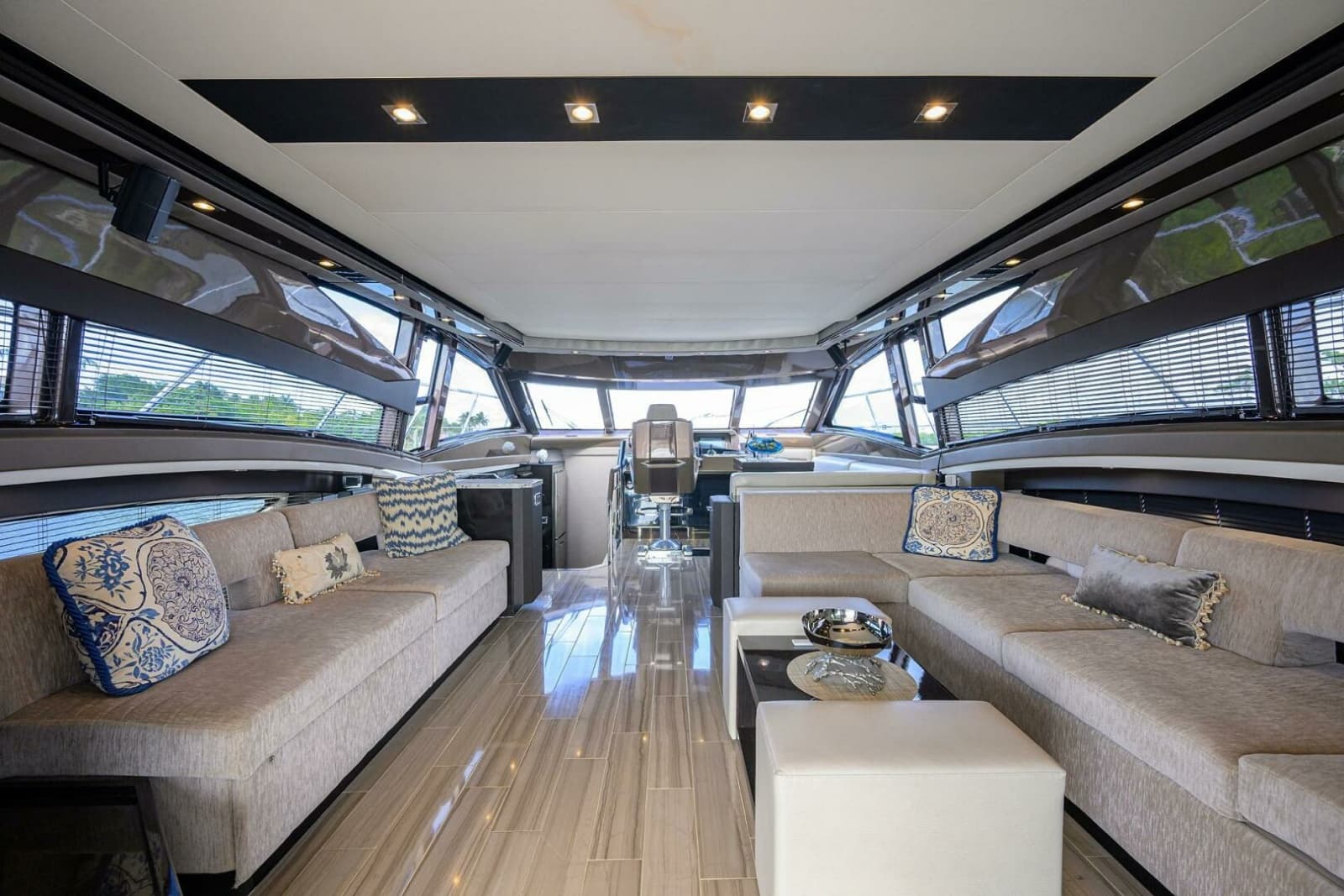 2016 Marquis 660 Sport Yacht - Photo 2