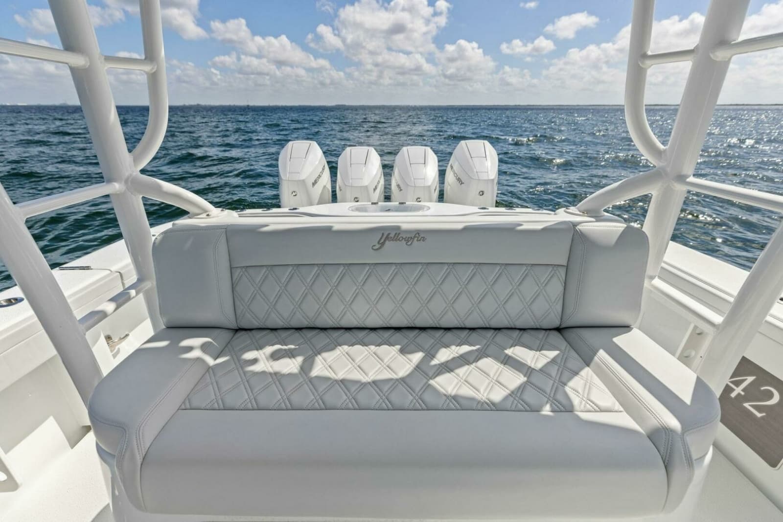 2024 Yellowfin 42 Offshore - Photo 7