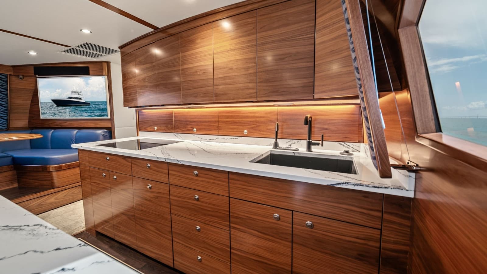 2024 Viking 64 Convertible - Photo 43