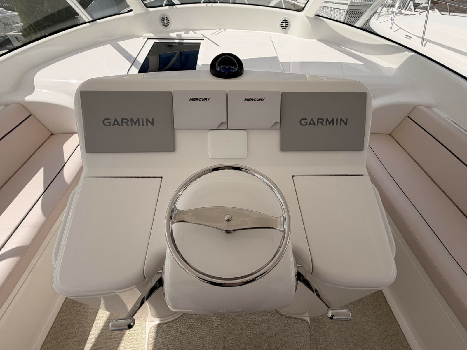 2015 Viking 42 Open - Photo 12