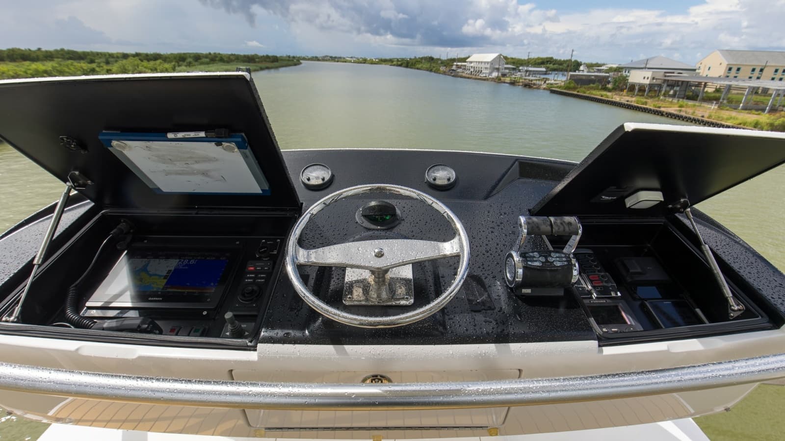 2017 Viking 72 Enclosed Bridge - Photo 53