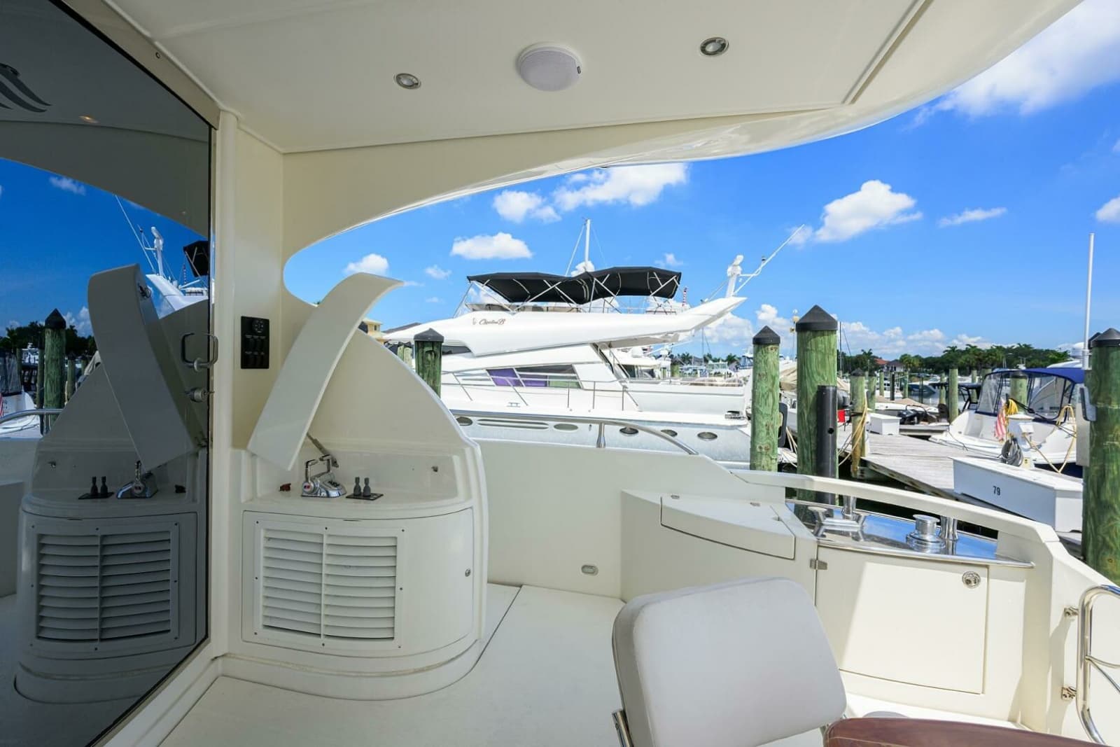 2005 Marquis 65 Motor Yacht - Photo 34
