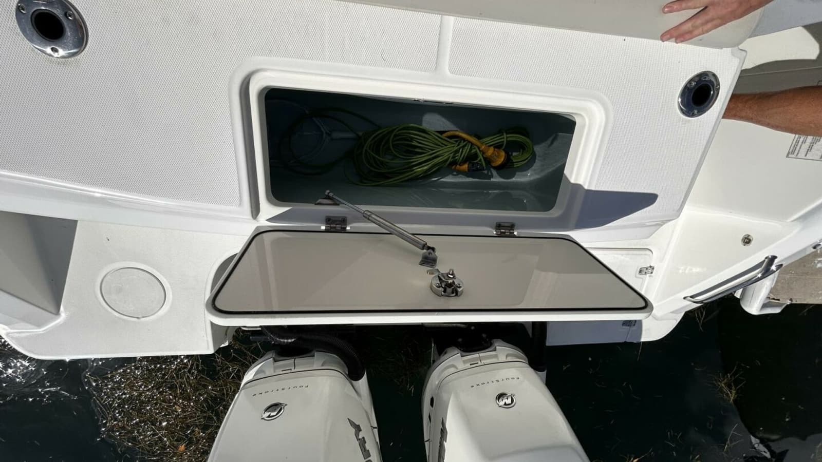 2017 Boston Whaler 330 Outrage - Photo 16