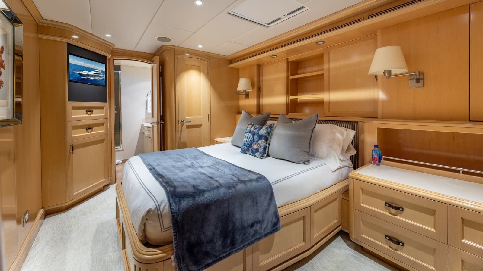 1998 Trinity Yachts 144  - Photo 44