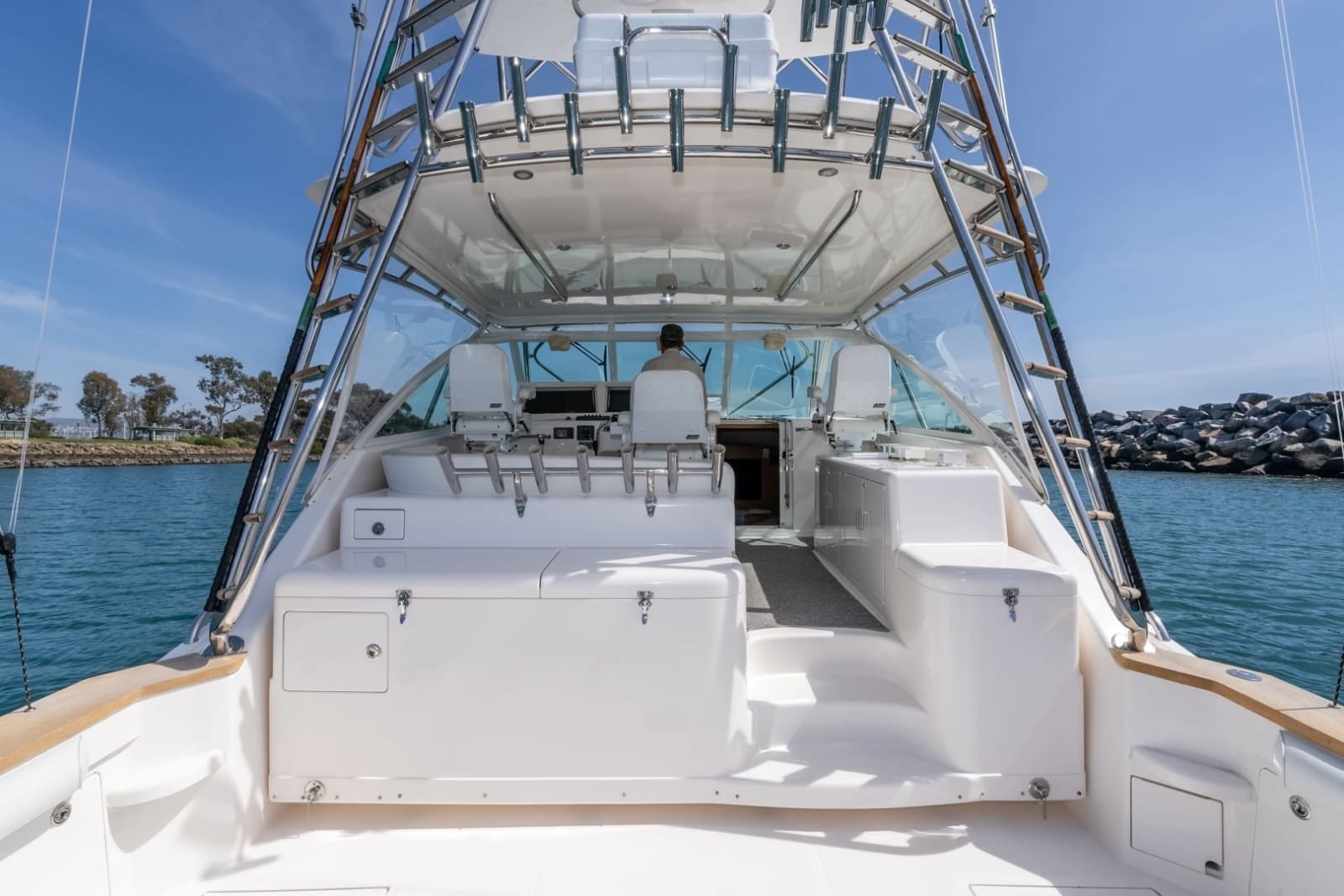 2005 Cabo 40 Express - Photo 3